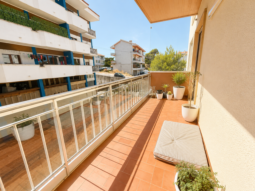 Apartamento T2 Renovado | Fontainhas | Cascais - Image 18