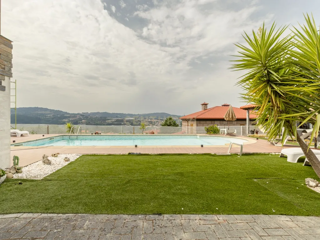 Moradia com Piscina, Vistas Panorâmicas e T2 Independente | São Gonçalo, Amarante - Image 14