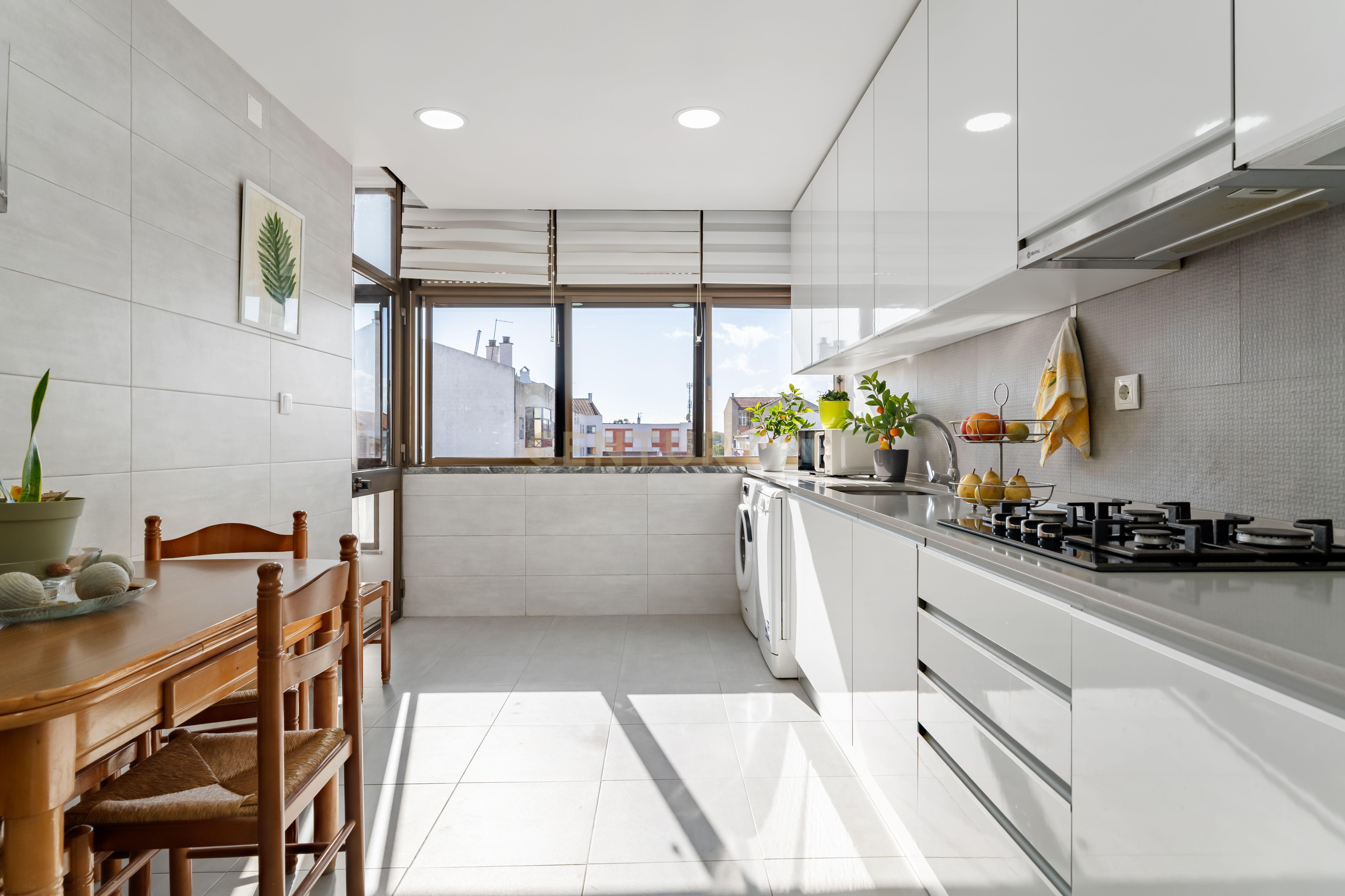 Fotografia 3 de Apartamento de 4 assoalhadas Baixa da Banheira