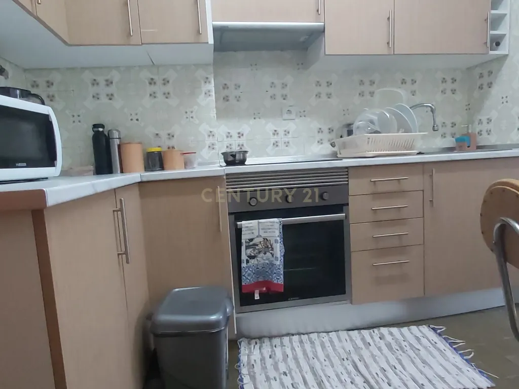 🌞 Apartamento T4 Luminoso com Excelentes Áreas e Garagem– Zona Premium de Beja - Image 7