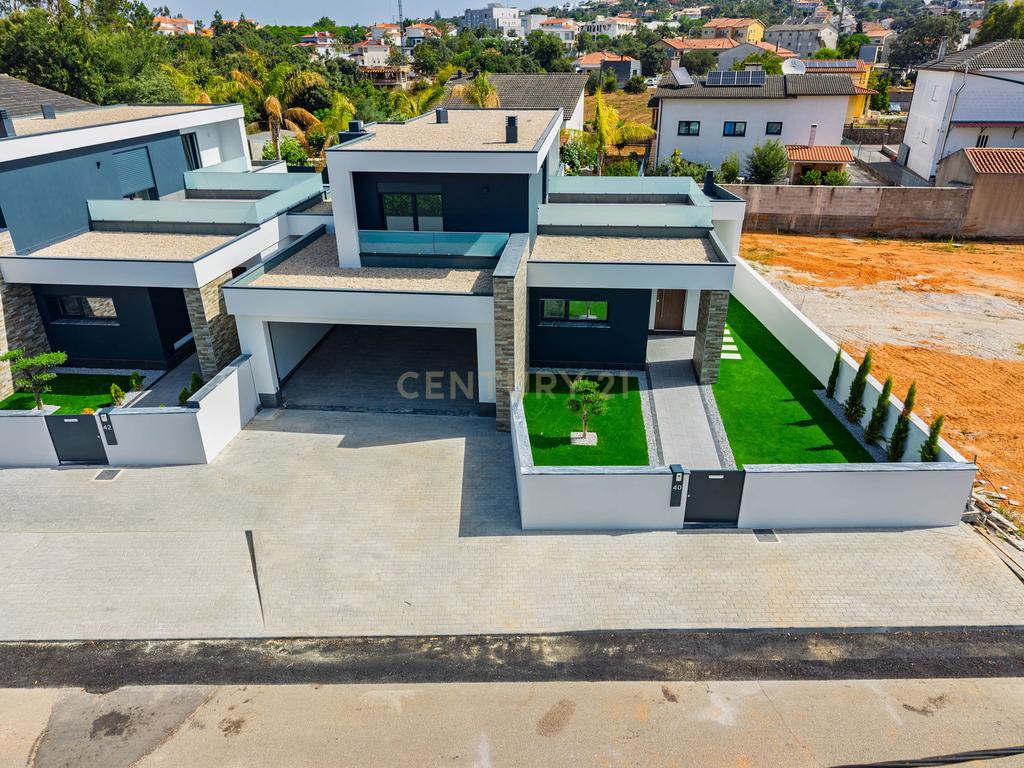Moradia Contemporânea T3 Construção Nova em Fátima, Ourém - Image 8