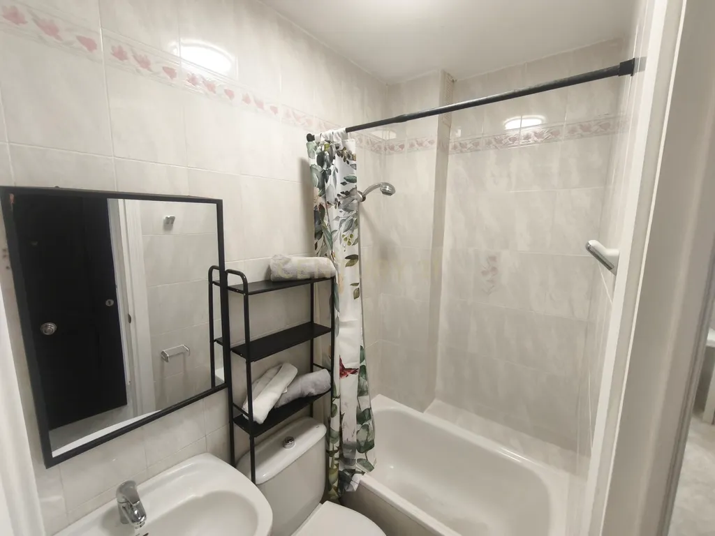 Apartamento Térreo de Esquina com 3 Quartos Totalmente Remodelado em El Boquetillo – Fuengirola - Image 31
