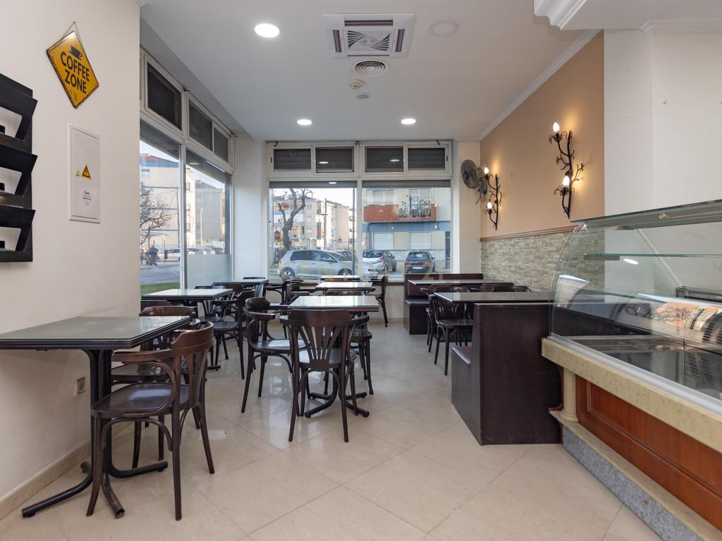 Pastelaria/Snack-bar/ Restaurante Casal do Marco - Image 3