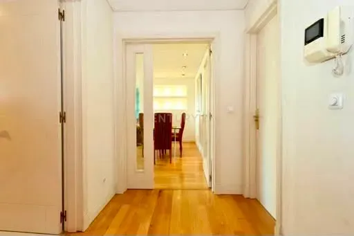 Fotografia 5 de Excelente Apartamento mobilado T1 com Vista Panorâmica em Sete Rios, Lisboa