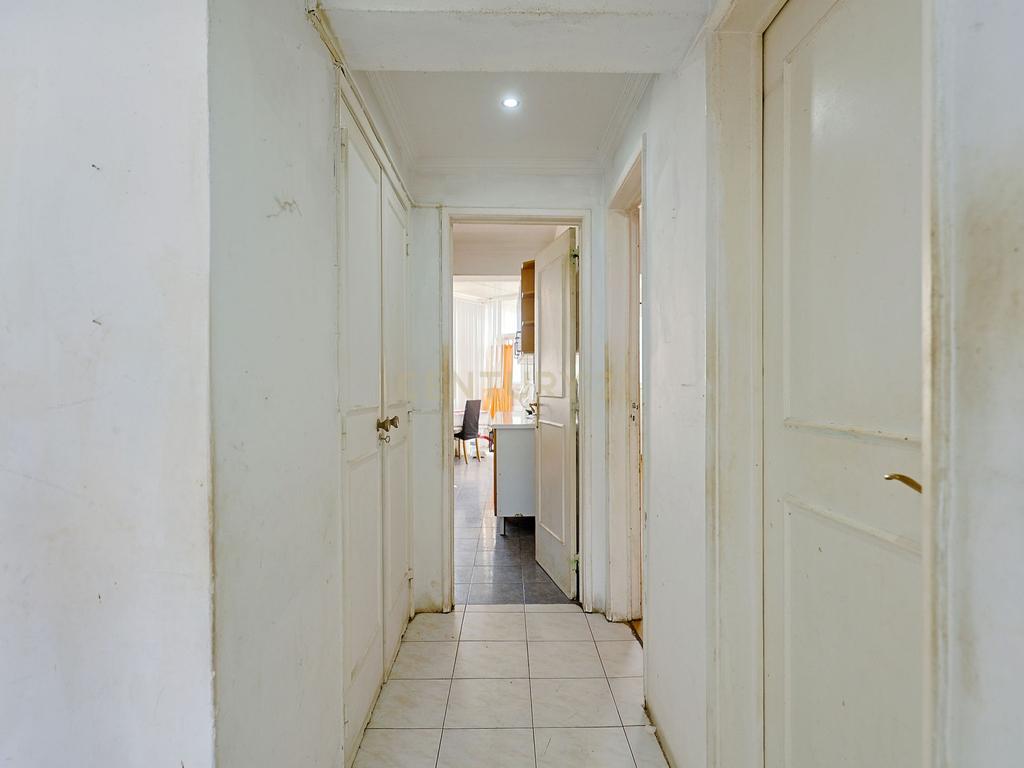 Apartamento T2, com Varanda e Terraço, Centro da Costa de Caparica. - Image 19