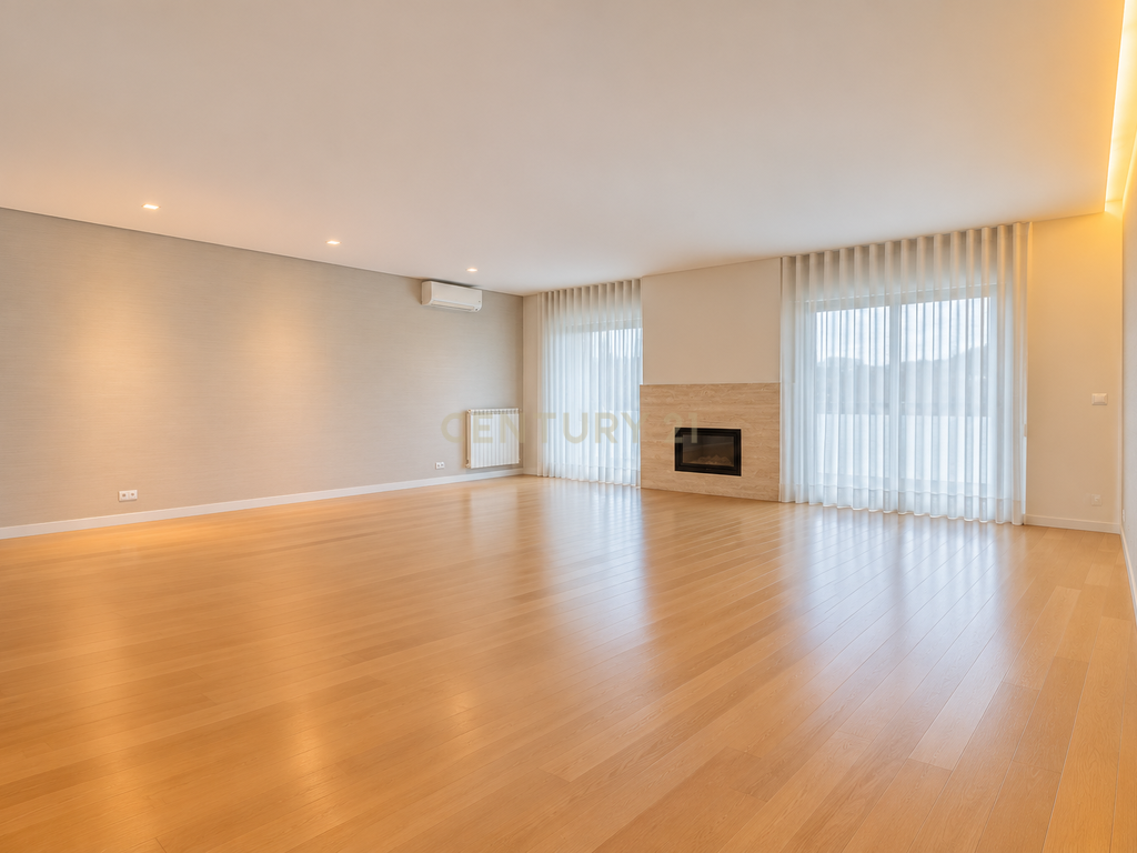 Apartamento T3 | 210 m² | Garagem fechada para 2 viaturas | Fraião, Braga - Image 2