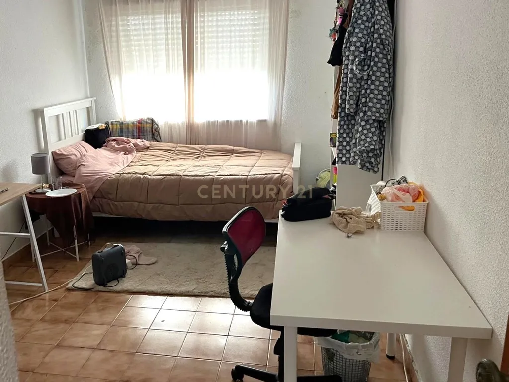 Apartamento T3 em Faro, muito central, próximo da Universidade. - Image 5