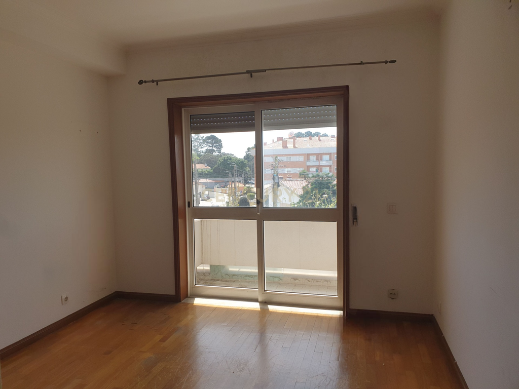 Apartamento T3 com garagem em Arcozelo - Image 8