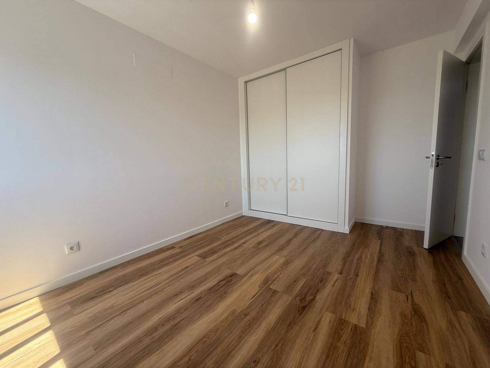 Apartamento T1 em Oeiras: Totalmente Renovado - Image 9