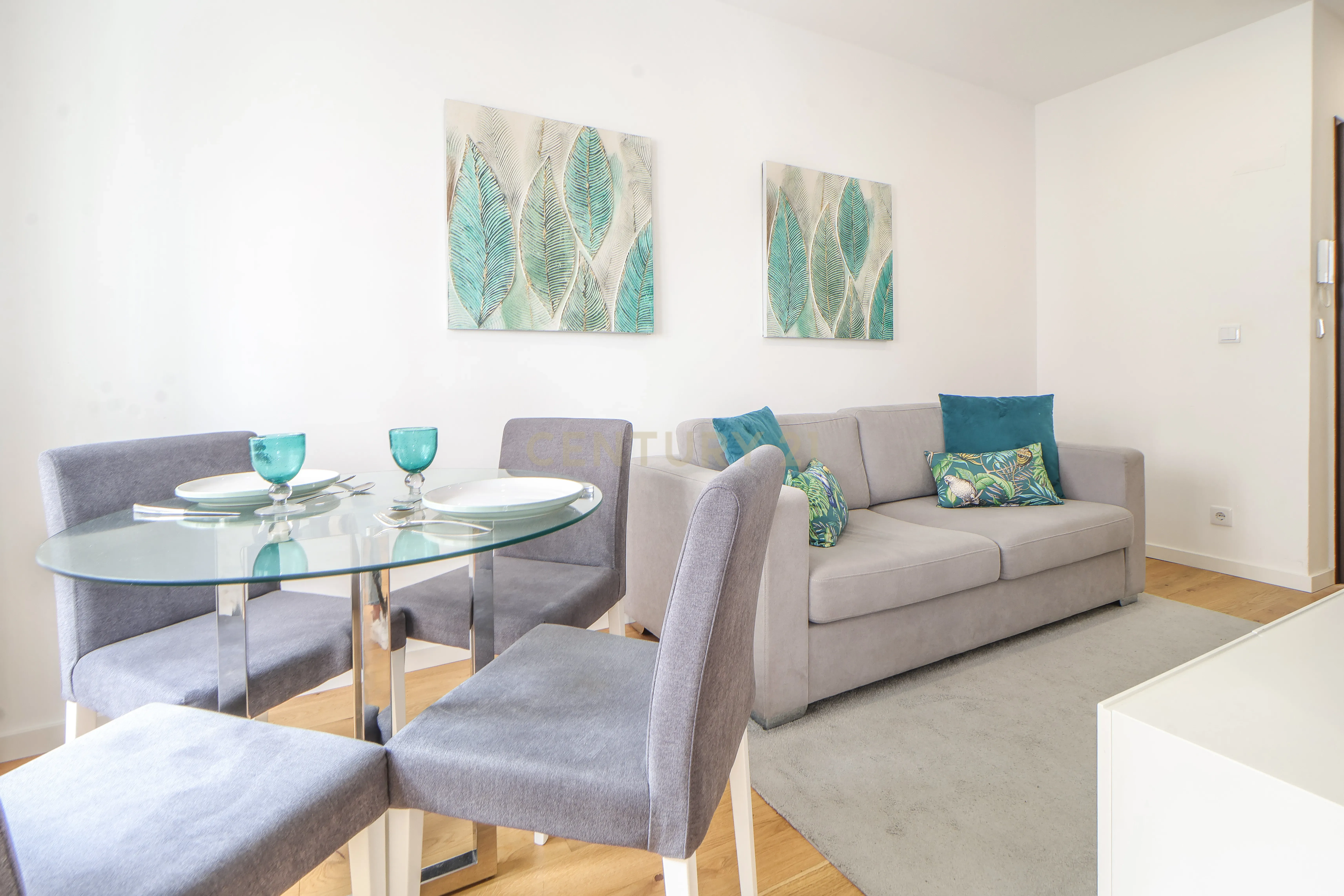 Apartamento T1 mobilado e equipado nas Avenidas Novas, Lisboa - Image 1