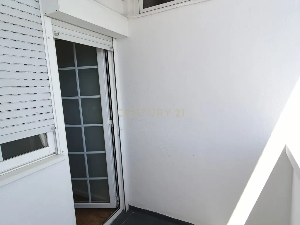 Apartamento 4 assoalhadas (T3) nos Olivais. Conforto e conveniência no coração da cidade - Image 33