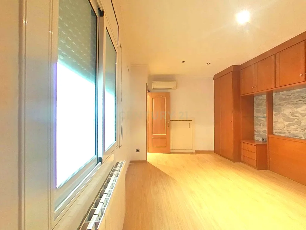 Apartamento em Sabadell, Barcelona - Oportunidade de Recuperação - Image 21