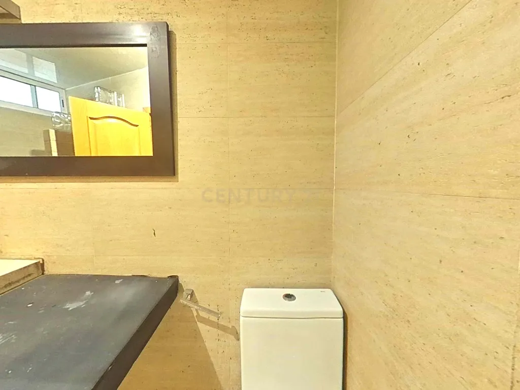 Apartamento em Sabadell, Barcelona - Oportunidade de Recuperação - Image 40