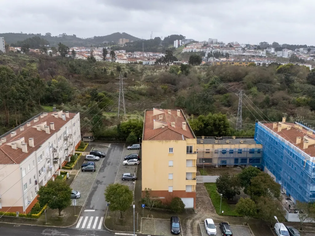 Conforto e Funcionalidade: T2 com Garagem em Ermesinde - Image 33
