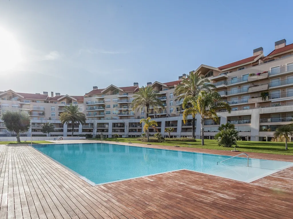 Exclusividade e qualidade de vida no coração de Cascais - Image 1