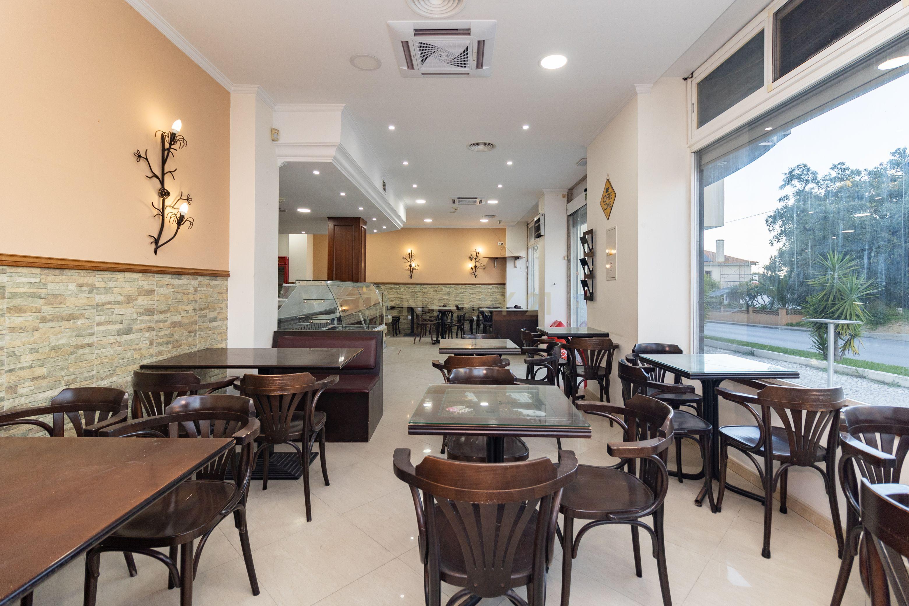 Pastelaria/Snack-bar/ Restaurante Casal do Marco - Image 6