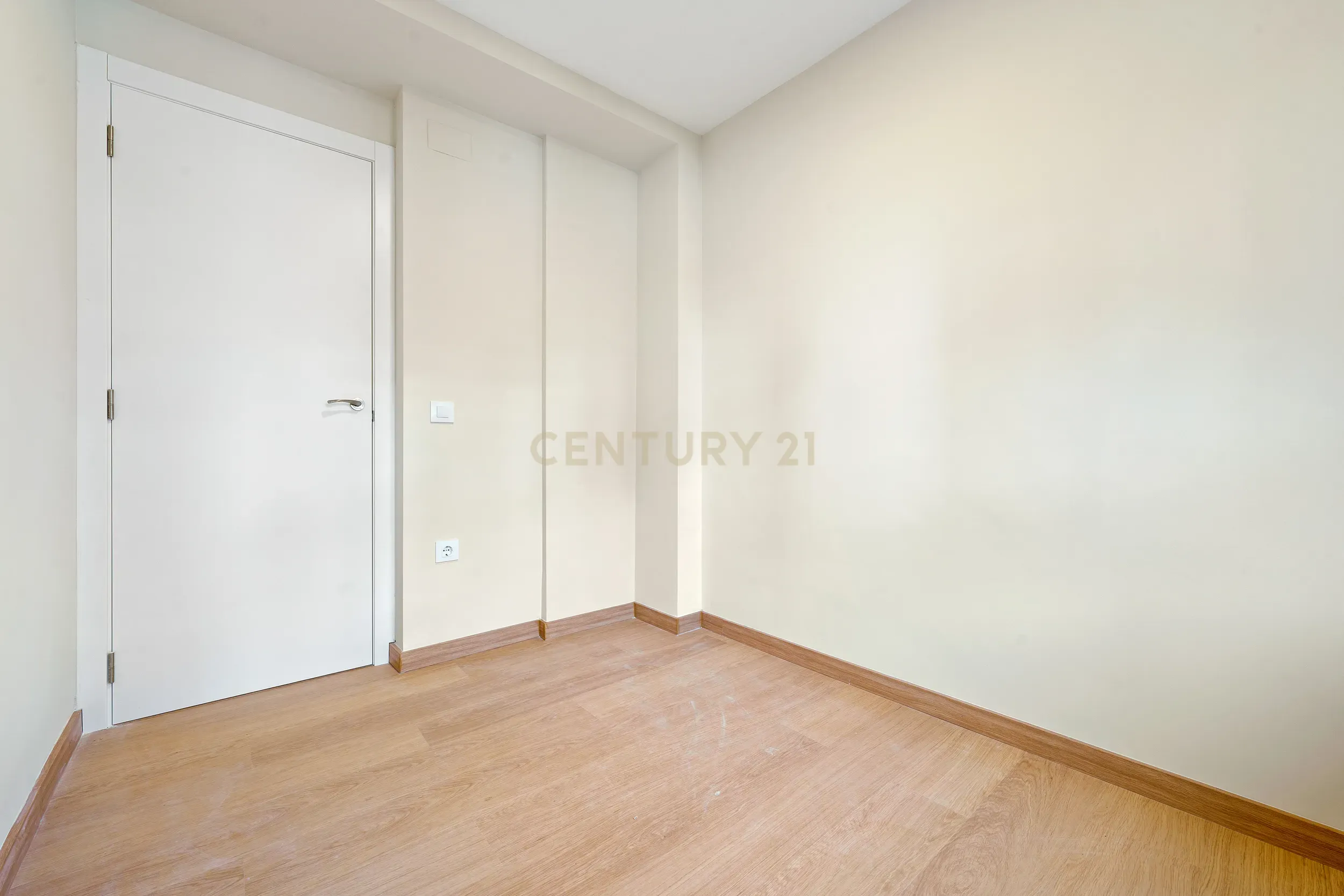  - Image 12