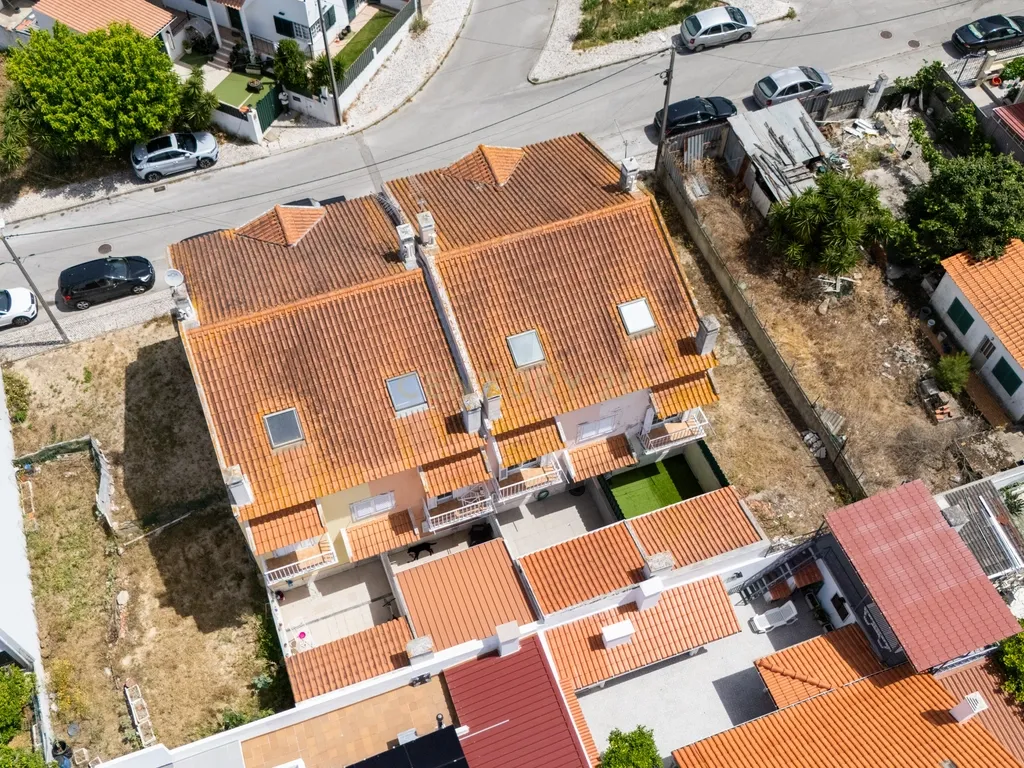 Moradia T3 em Quinta do Conde, Sesimbra - Oportunidade Única - Image 41