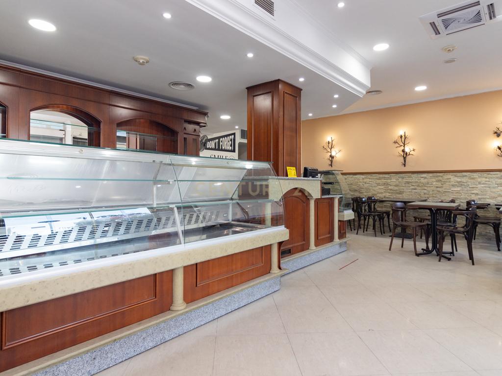 Pastelaria/Snack-bar/ Restaurante Casal do Marco - Image 7