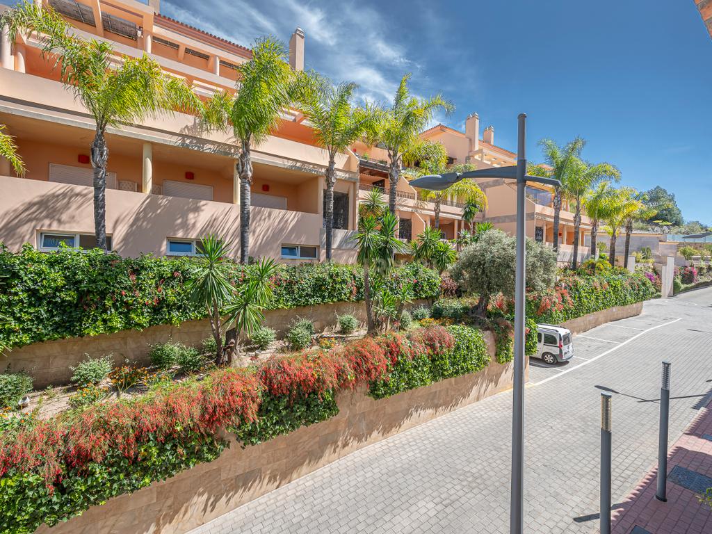 Magnífica habitação de luxo em VISTA REAL, Nueva Andalucía, Marbella! - Image 40
