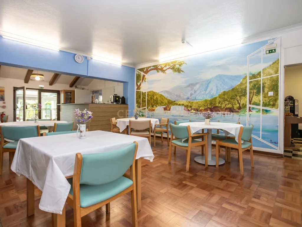 Fantástica Moradia Versátil com Piscina e Jardim, junto a serra da Arrábida – Setúbal - Image 22