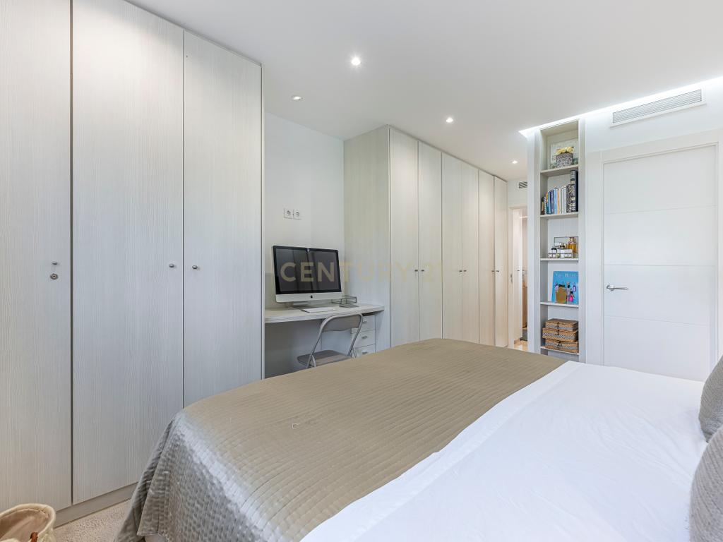 Magnífico Apartamento de 3 Quartos Totalmente Remodelado em Guadalmina Alta - Image 16
