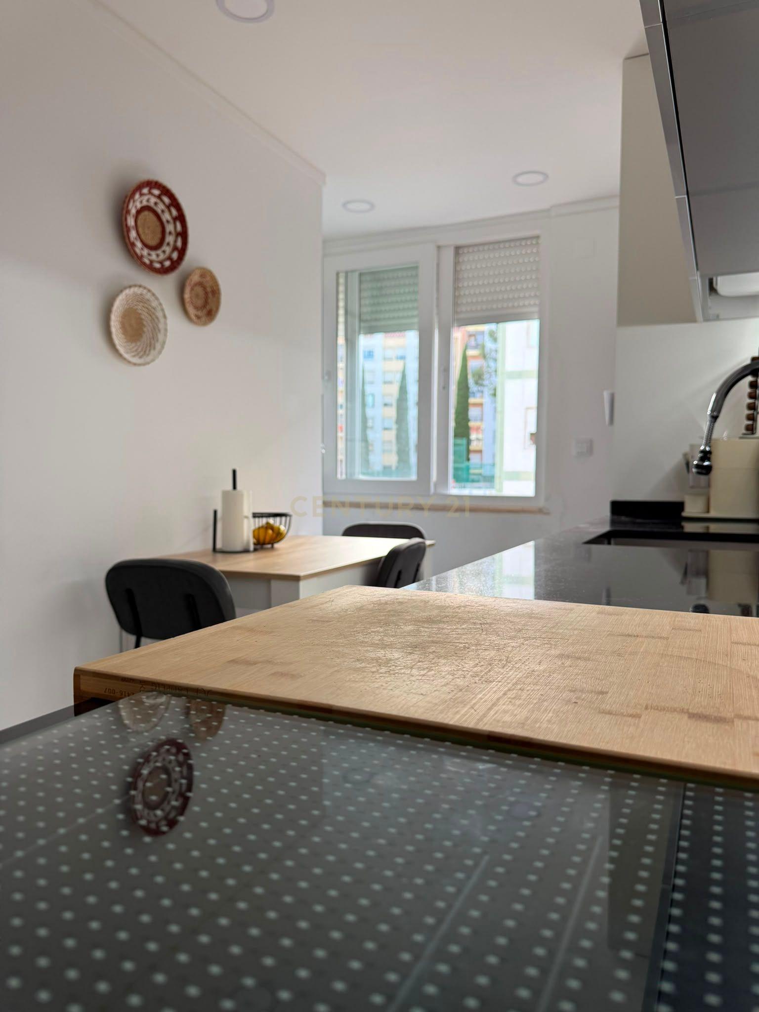 Fotografia 6 de Apartamento T2 Remodelado – Massamá | Chafariz