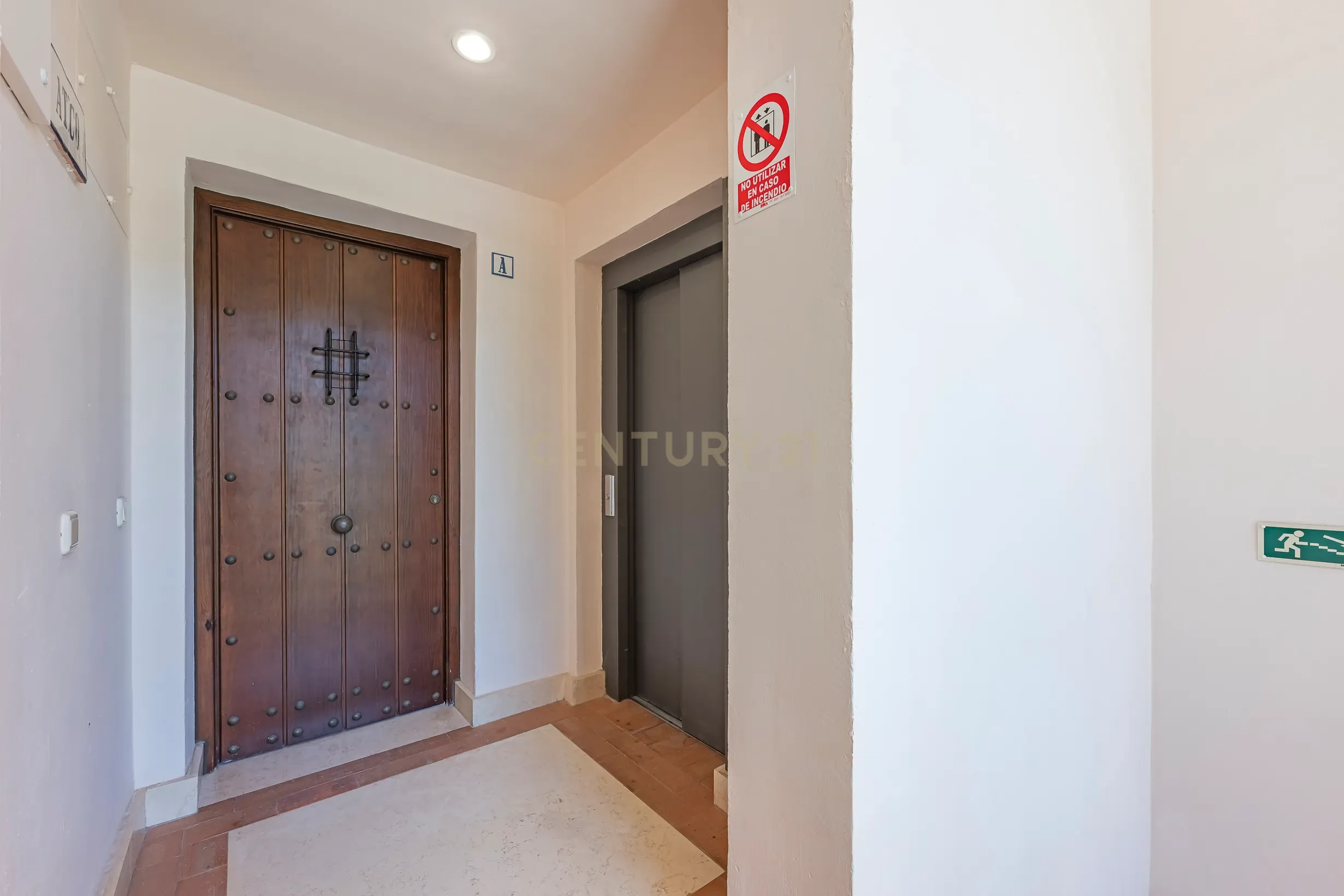 Penthouse de luxo com 4 quartos em Capanes del Golf, Benahavís - Vistas panorâmicas e serviços exclusivos - Image 26