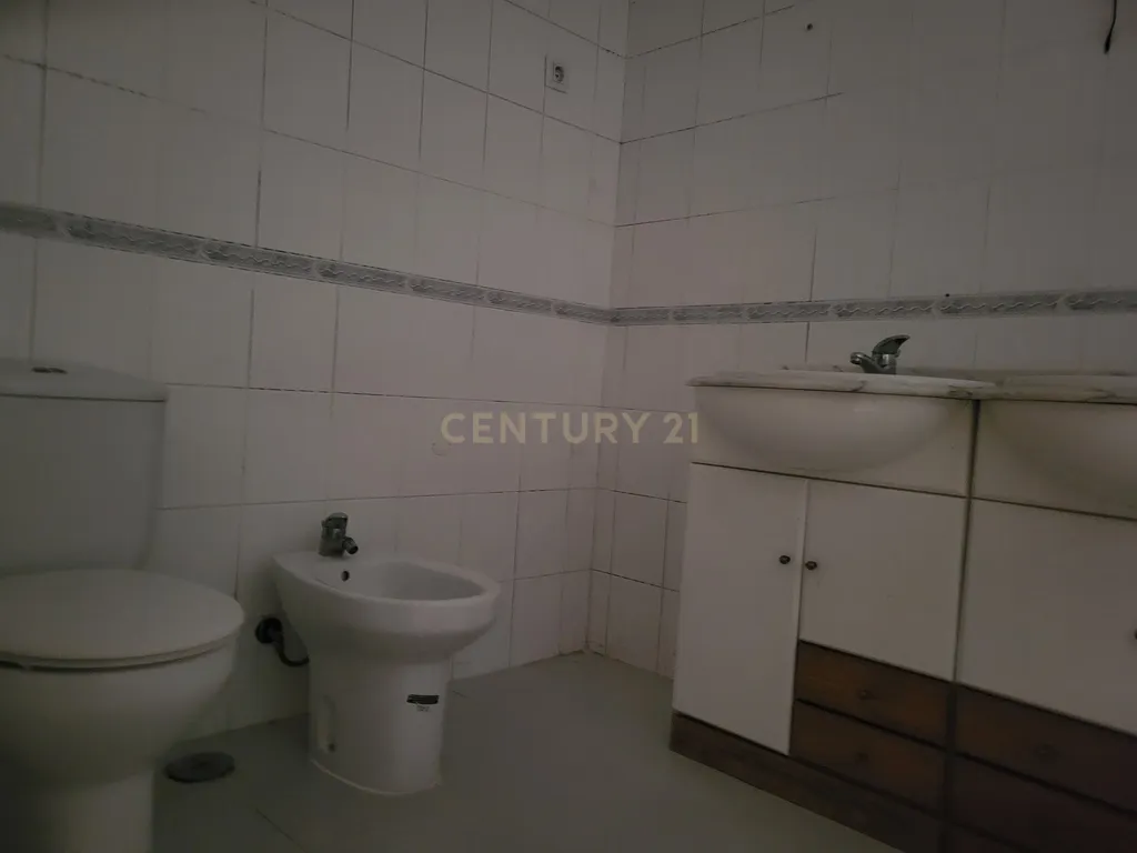 Apartamento T2 Azambuja - Image 15