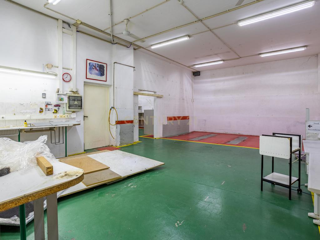 Edifício Comercial em Carnaxide - 5 Pisos - Image 32