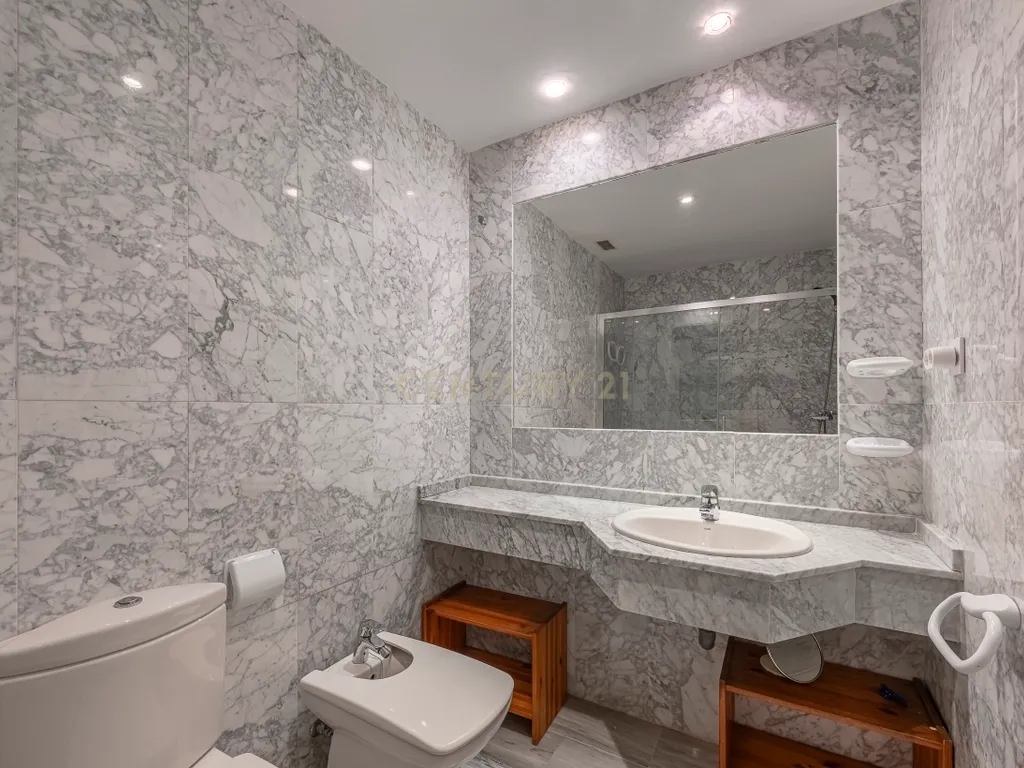 Apartamento exclusivo de 2 quartos no coração de Puerto Banús - Image 14