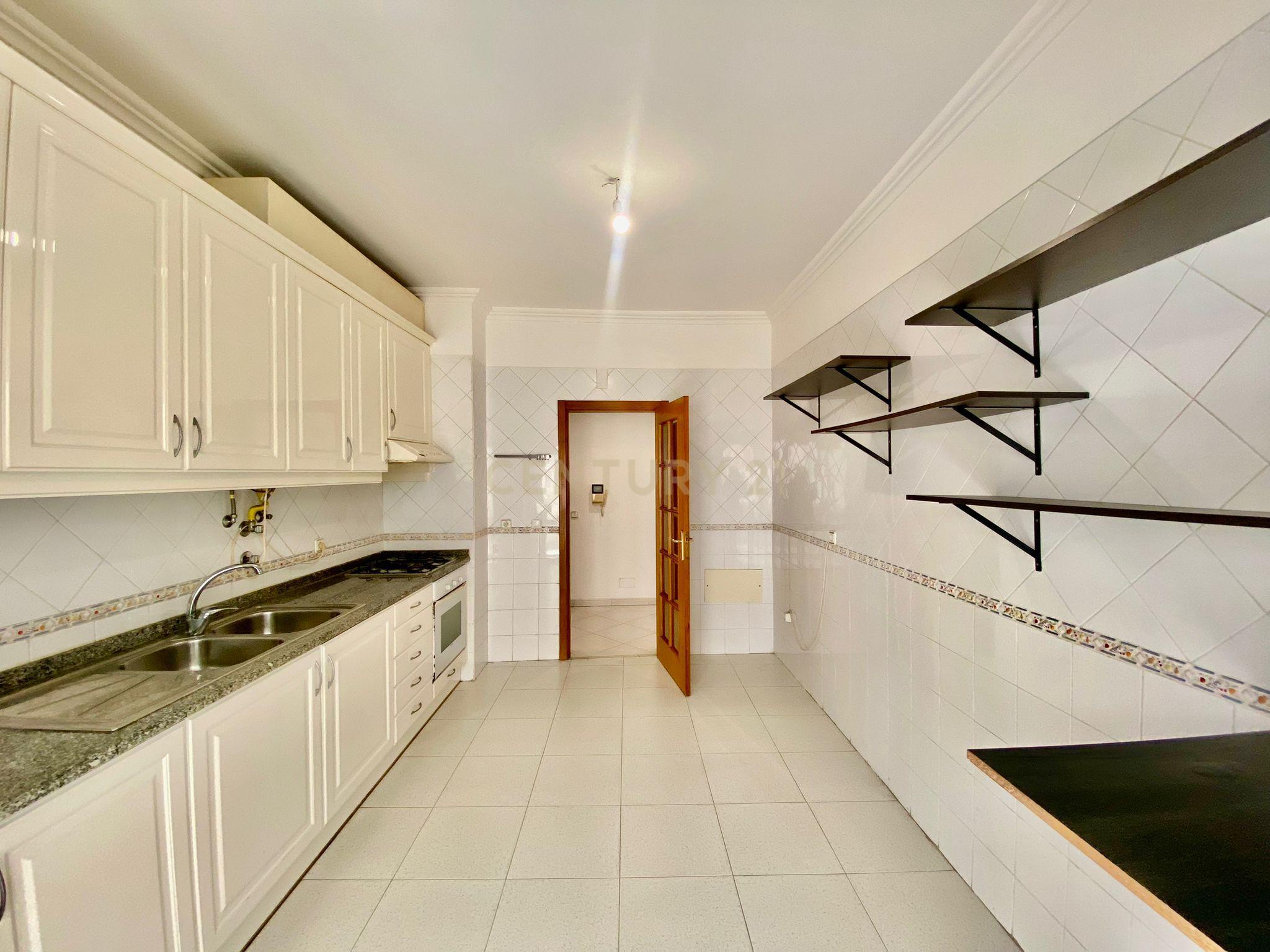 Apartamento T3 em Caldas da Rainha - Image 9
