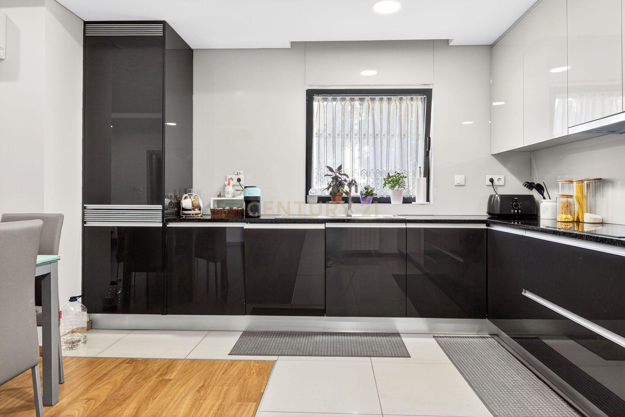 Fotografia 4 de Moderno Apartamento T3 em Bragança - Quase Novo e Espaçoso