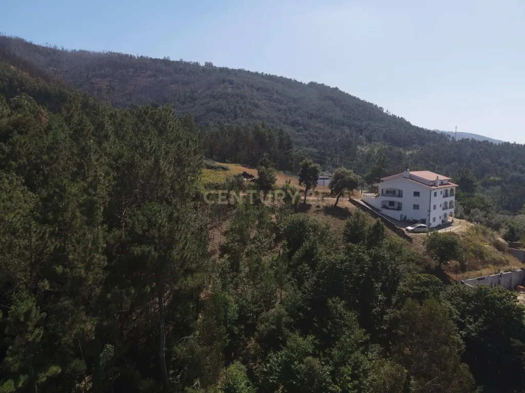 Terreno urbano de 1684m2 para construção com vistas panorâmicas, bom acesso numa localização exceptional e sossegada a 5min. do centro de Lousã - Image 5