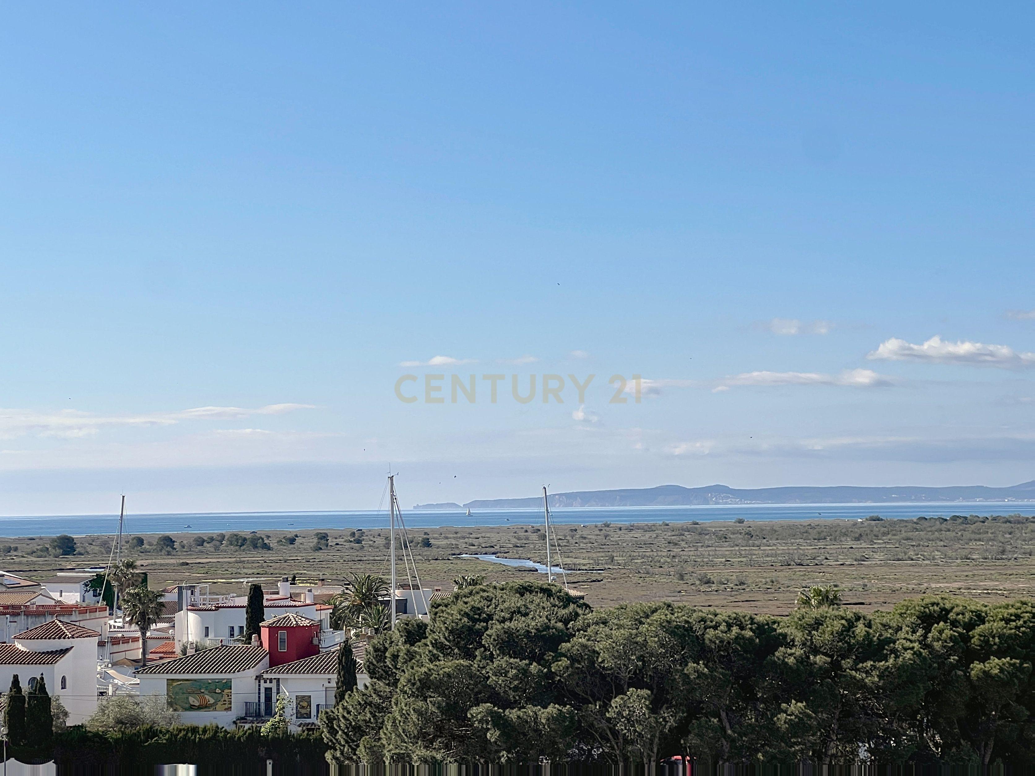 PARA VENDA - EM ROSAS NA COSTA BRAVA - EXCELENTE APARTAMENTO T1 COM VISTA PARA O MAR E PARA O CANAL - Image 5