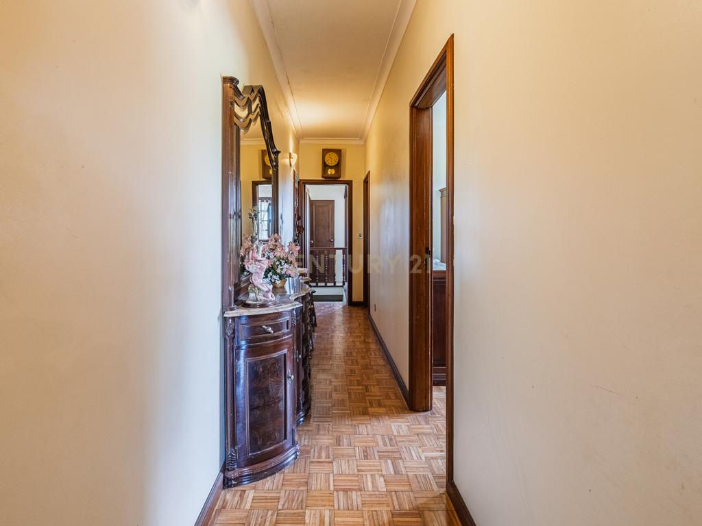 Descubra Esta Moradia T3 em Penafiel com Cave, Jardim e Acessos Excelentes - Image 16