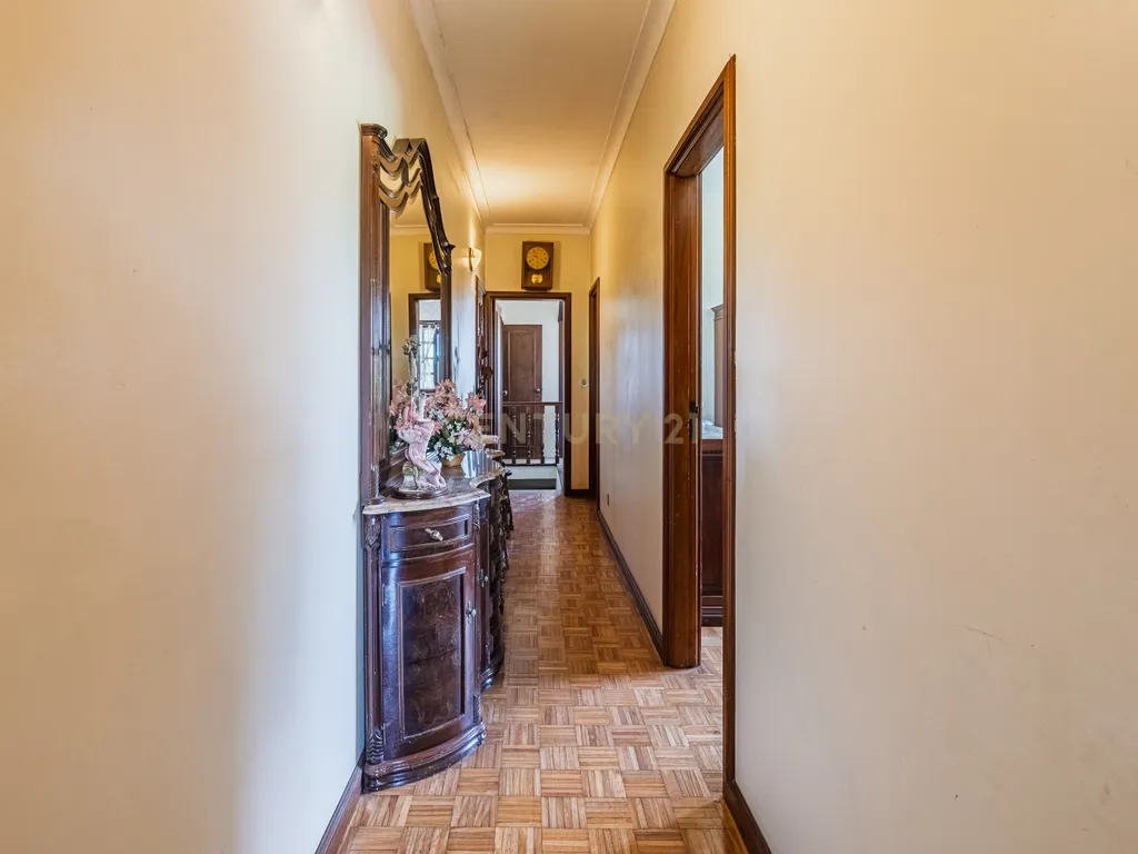 Descubra Esta Moradia T3 em Penafiel com Cave, Jardim e Acessos Excelentes - Image 16