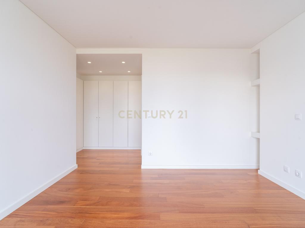 Requintada Penthouse T6 em Celas - Coimbra - Image 18