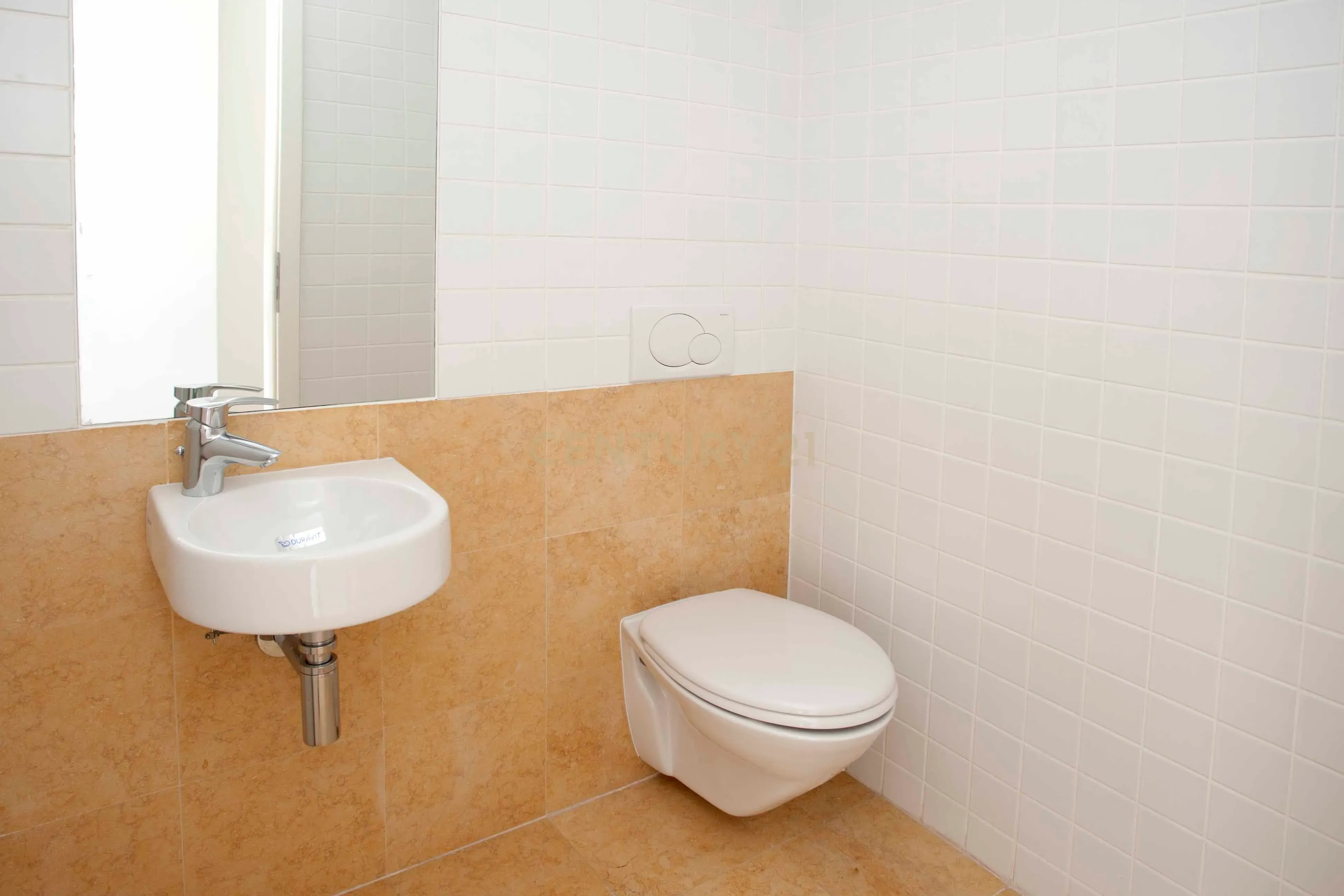 Apartamento T2 com Vista para o Mar em Lisboa - 1600€ - Image 16