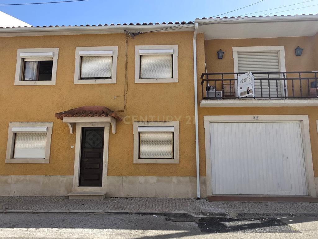 Moradia T5 - Torres Vedras (Dois Portos e Runa) - Image 1