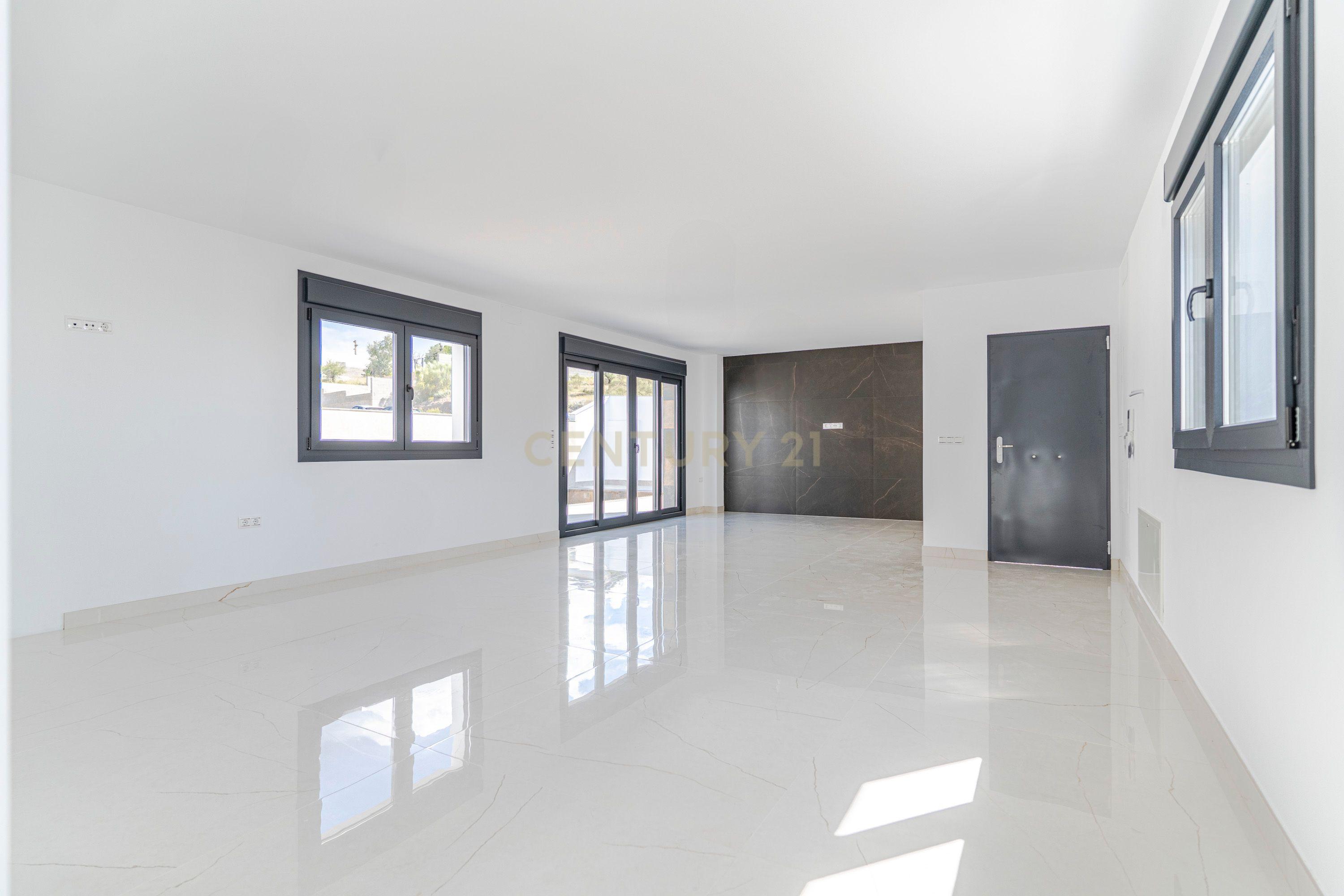 - Image 4