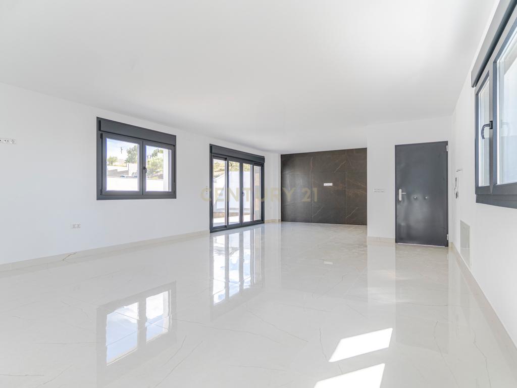  - Image 4