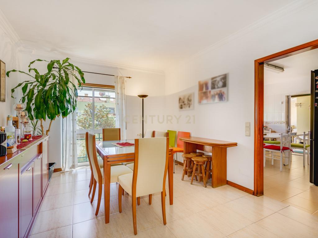 Apartamento T4 | Para Venda | Jardins da Aguilha – São Domingos de Rana | 3º Andar com elevador| 190m² | Garagem | Cascais - Image 7