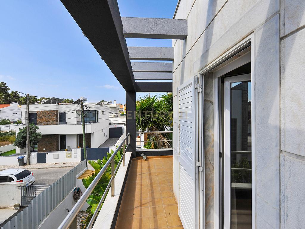 Moradia Isolada T4 Piscina e Cave - Image 29