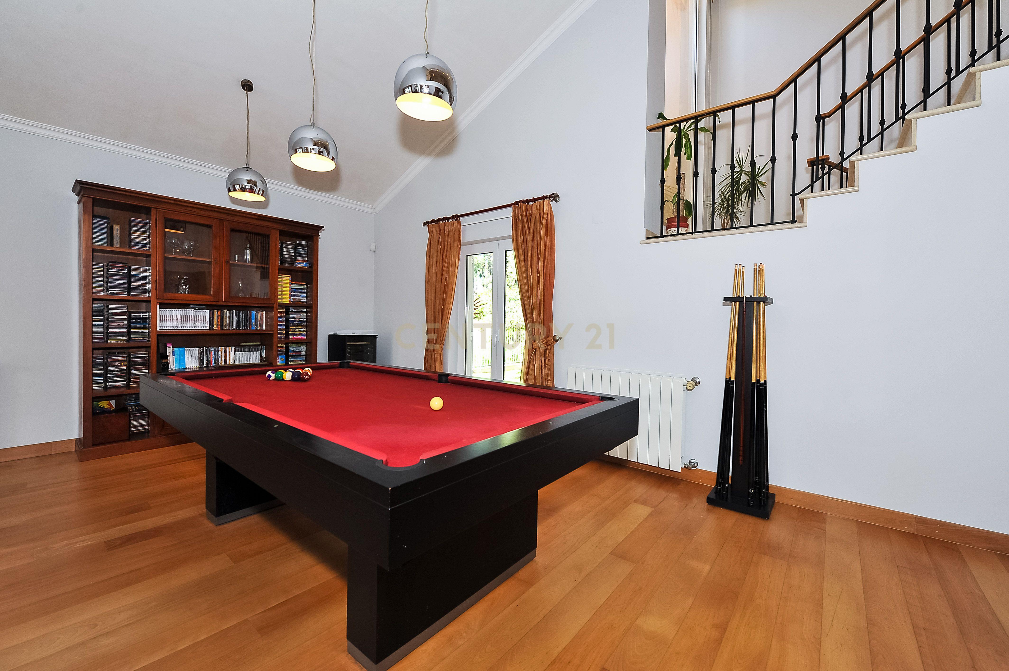 MORADIA T6 - EXELENTE INVESTIMENTO - Image 16