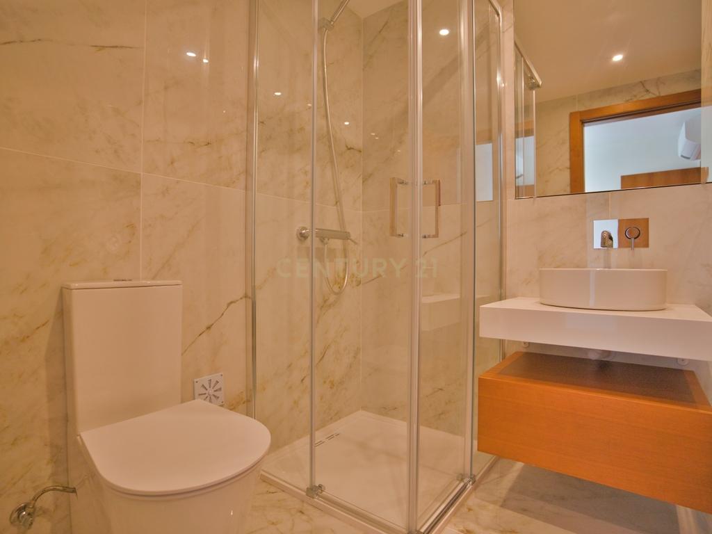 Lagoon Villas - Moradia T4 com o melhor Rooftop de Alcochete - Image 35