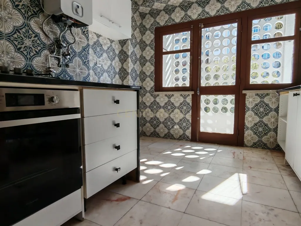 Apartamento T3 em Carnaxide - Image 7