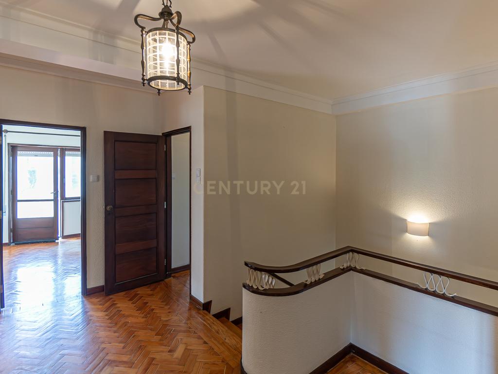 Andar Moradia T5 – Antas, Avenida Fernão de Magalhães – Porto - Image 17