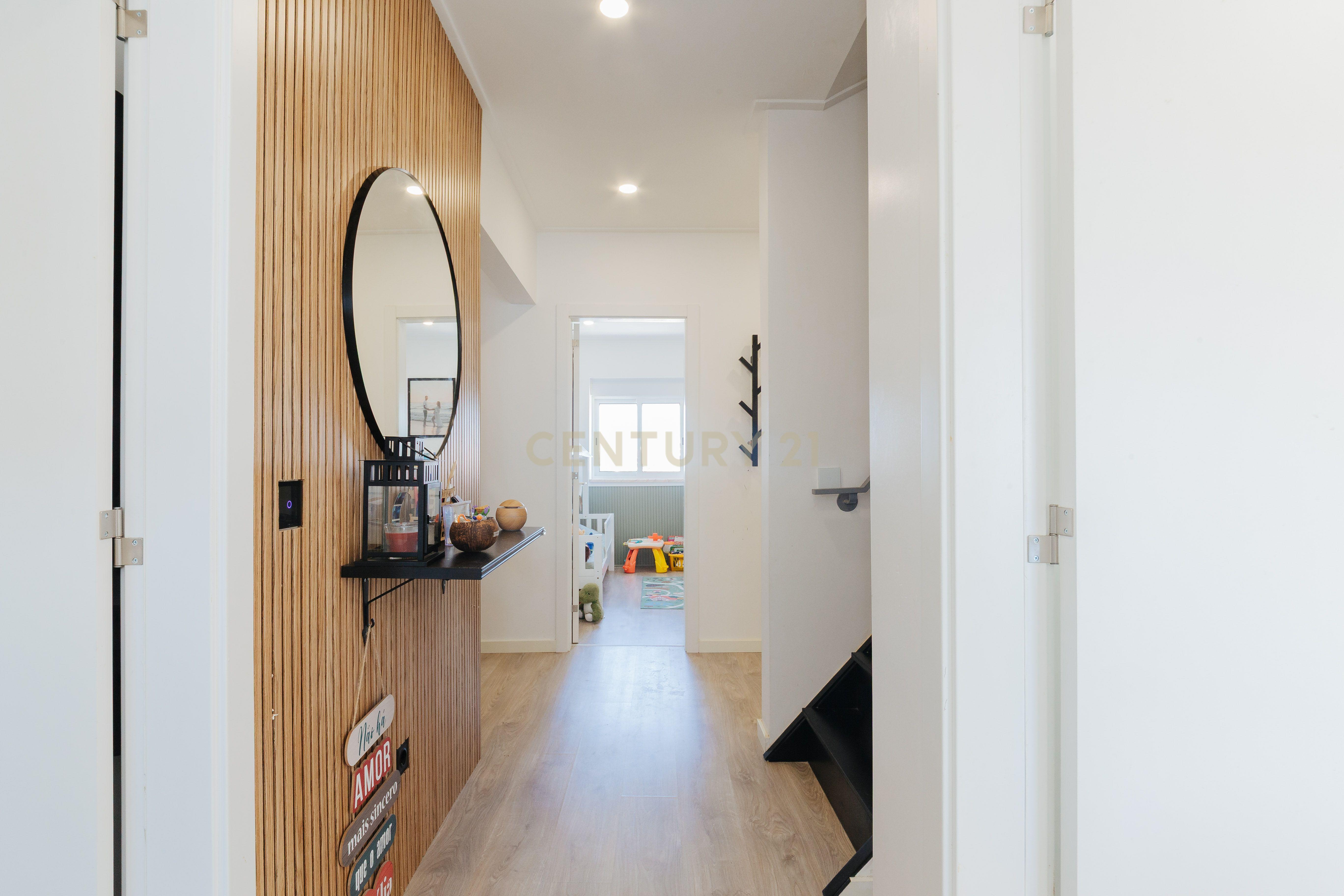 Fotografia 5 de Apartamento T2+1 Renovado em Alhos Vedros