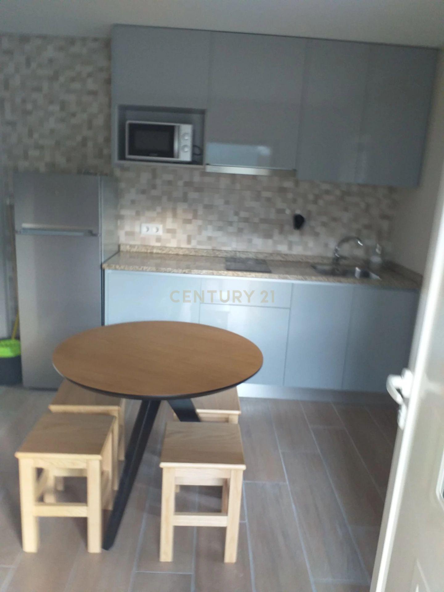 Casa com 3 Apartamentos na Vila do Gerês e 1000 m2 terreno - Image 35